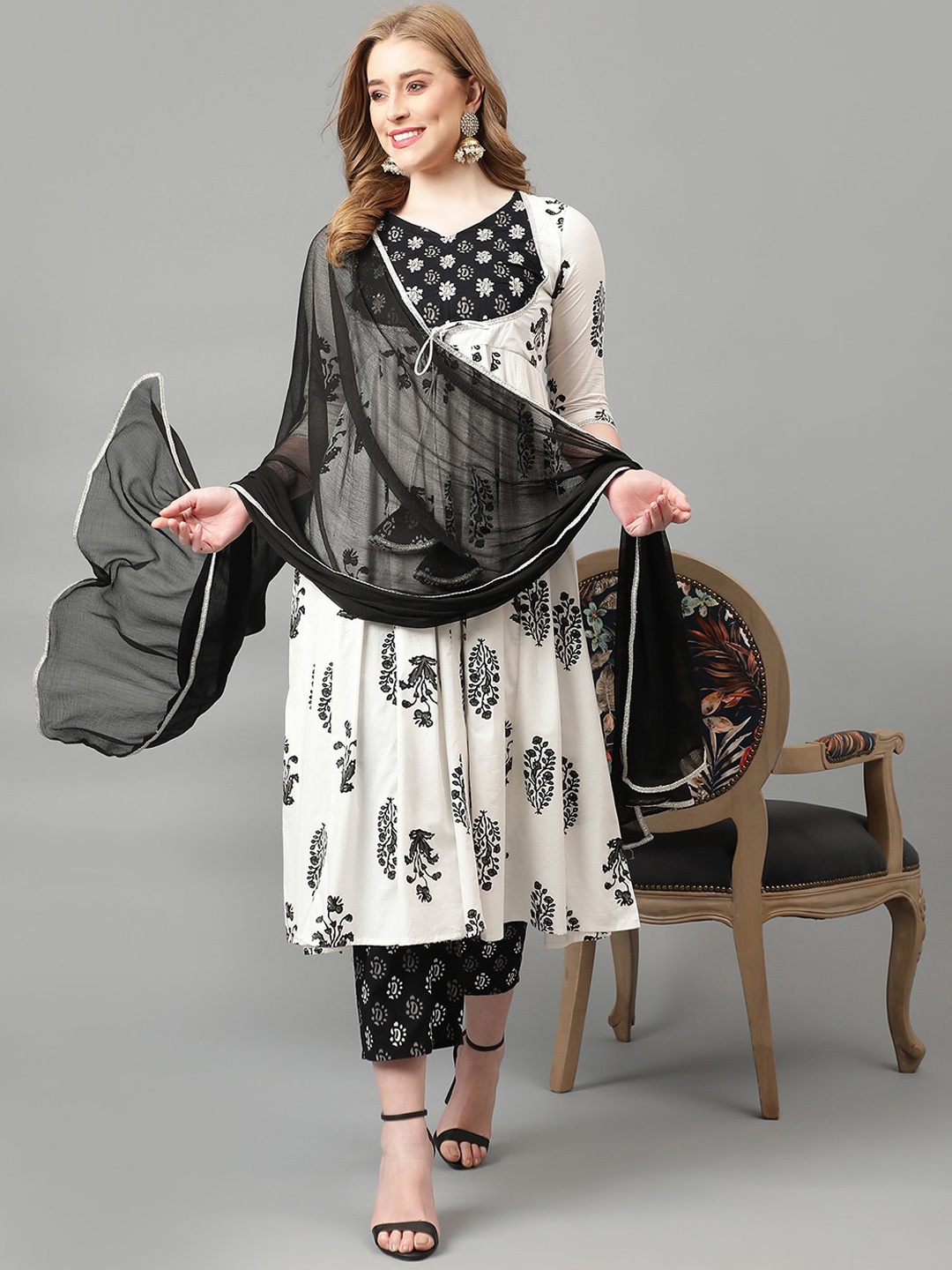 

Khushal K Embroidered Empire Beads and Stones Pure Cotton Kurta with Palazzos & Dupatta, Black