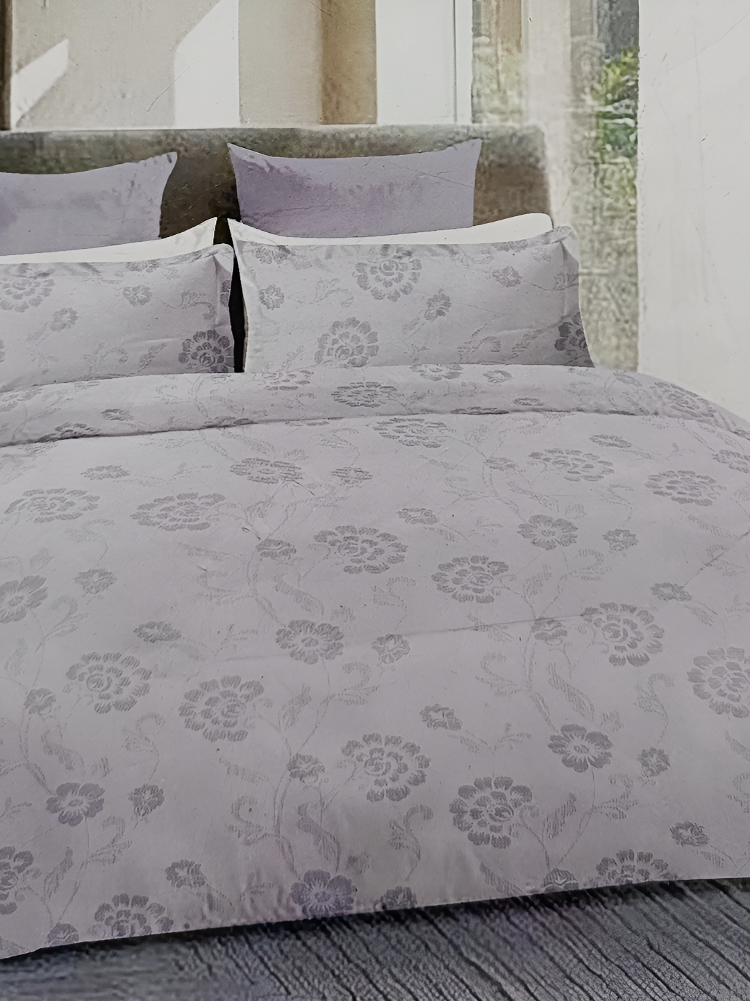

Signature Grey Floral 144 TC Queen Bedsheet with 2 Pillow Covers