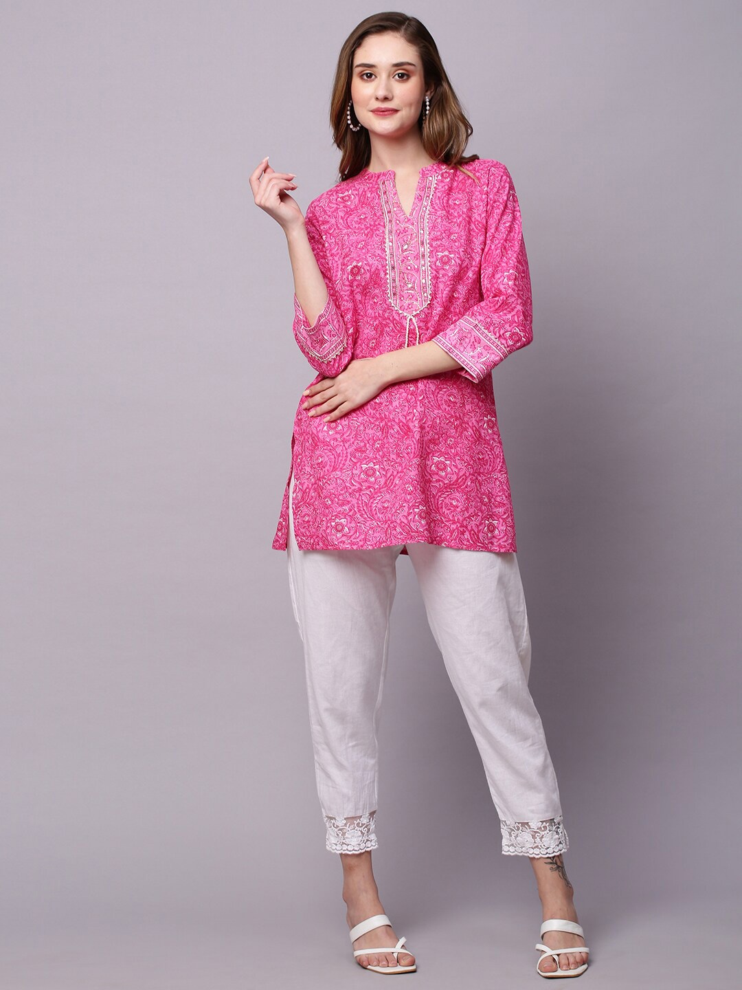 

INDYES Floral Printed Mirror Work Pure Cotton Mirror Work Kurti, Pink