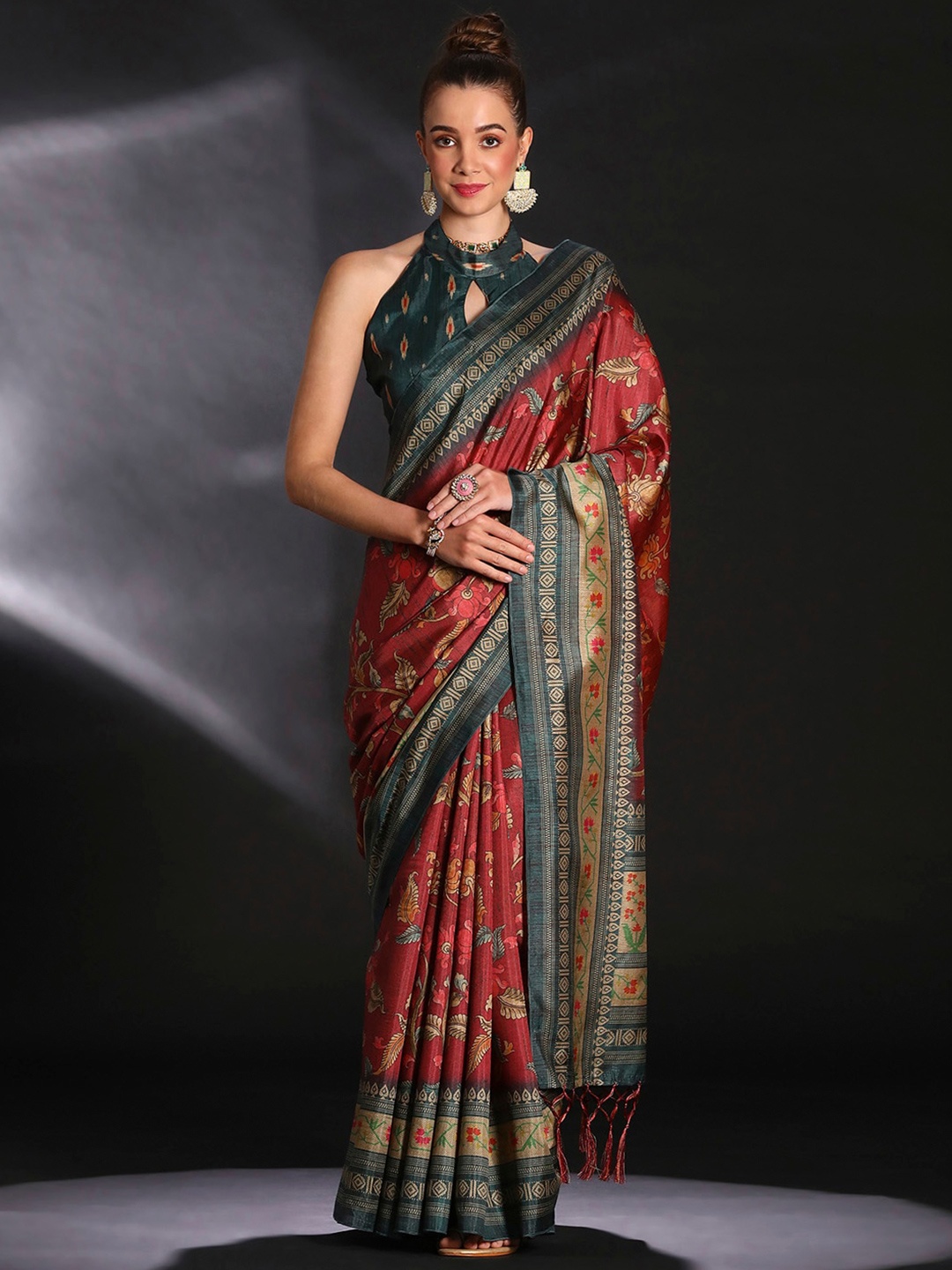 

Saree mall Kalamkari Printed Bagru Saree, Maroon