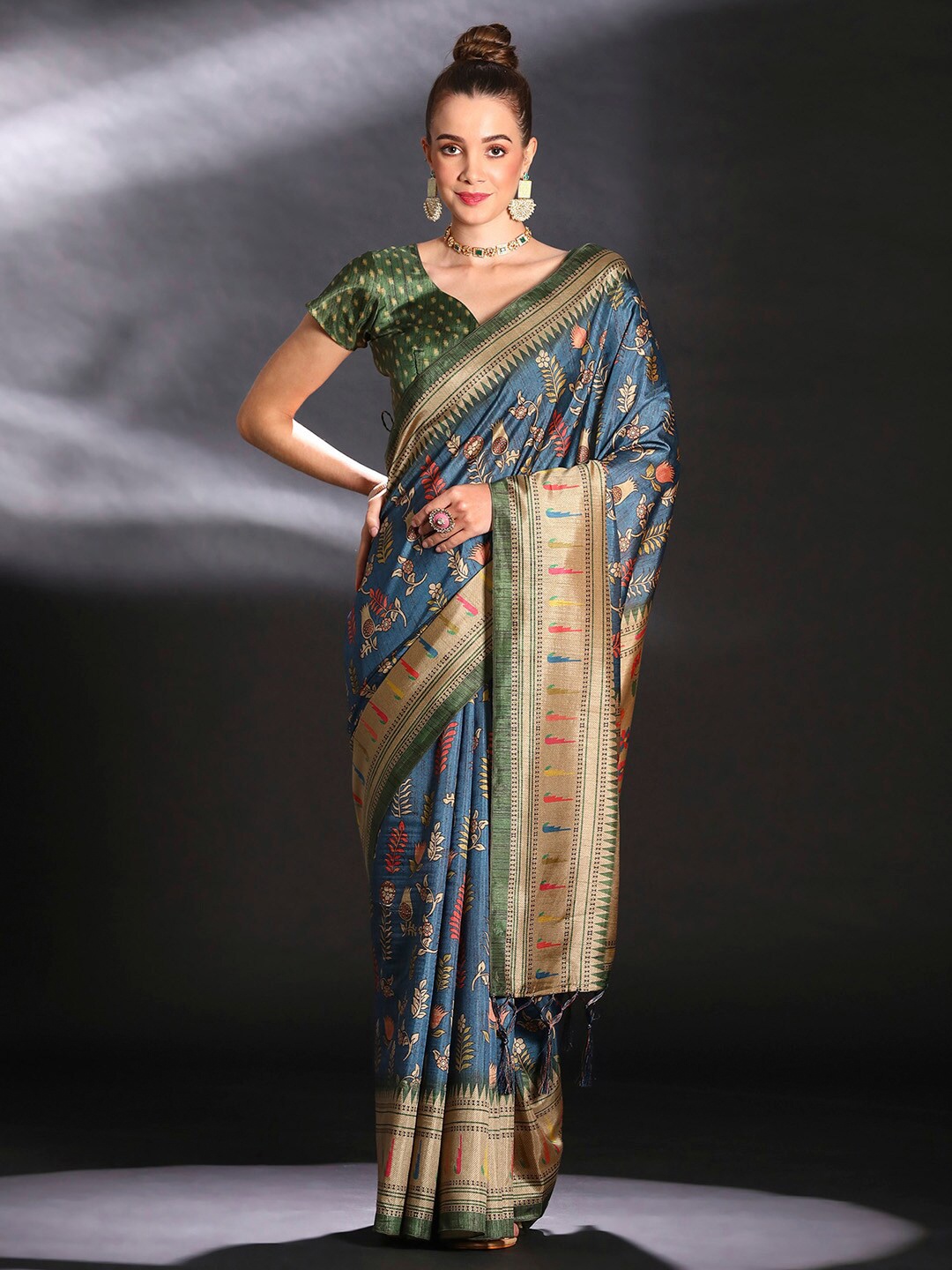 

Saree mall Kalamkari Printed Bagru Saree, Teal