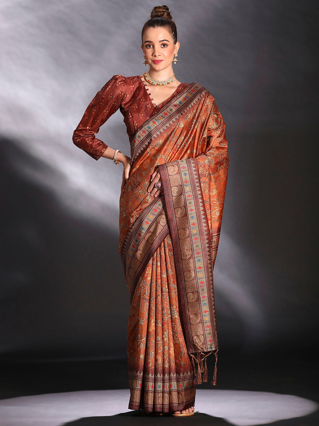 

Saree mall Kalamkari Printed Bagru Saree, Rust