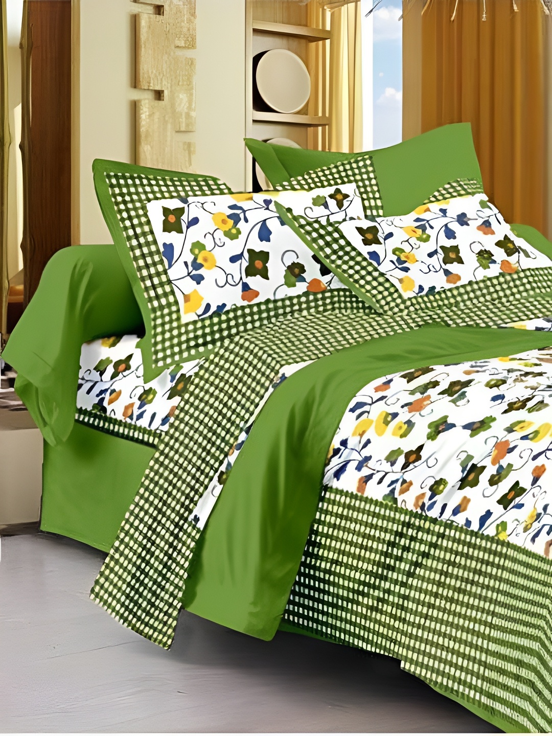 

Sohibe Green White Floral 144 TC Cotton King Bedsheet With 2 Pillow Covers