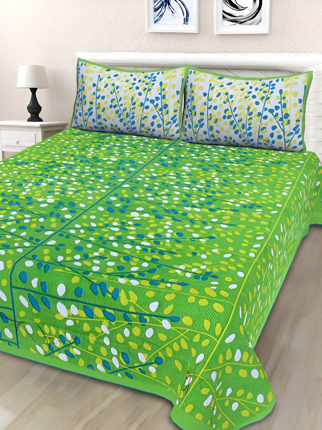 

Sohibe Multicoloured 144 TC King Bedsheet with 1 Pillow Covers, Multi