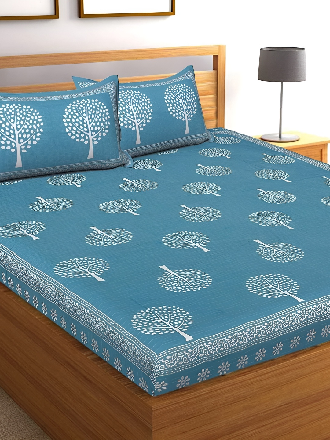 

Sohibe Purple 120 TC King Bedsheet with 1 Pillow Covers