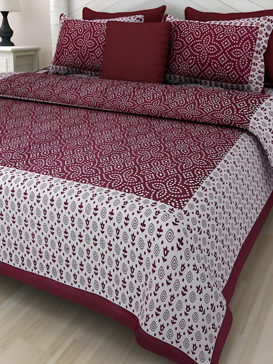 

Sohibe Maroon & White Ethnic Motifs Printed Cotton 144 TC King Bedsheet & 2 Pillow Covers