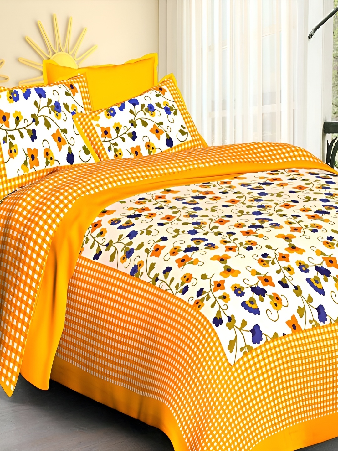 

Sohibe Red & Beige 120 TC King Bedsheet with 1 Pillow Covers