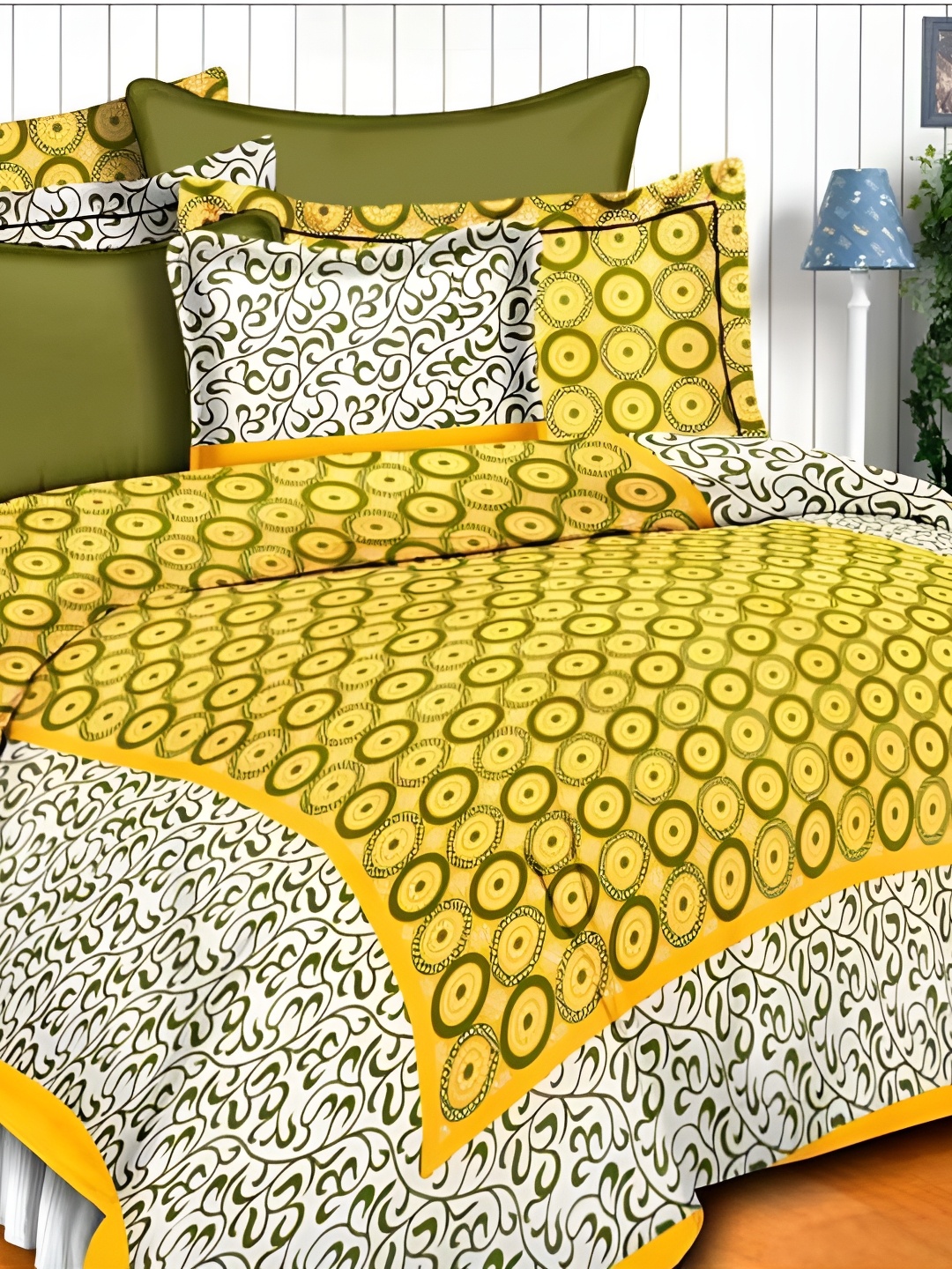 

Sohibe Yellow Green Geometric 144 TC Cotton King Bedsheet With 1 Pillow Cover