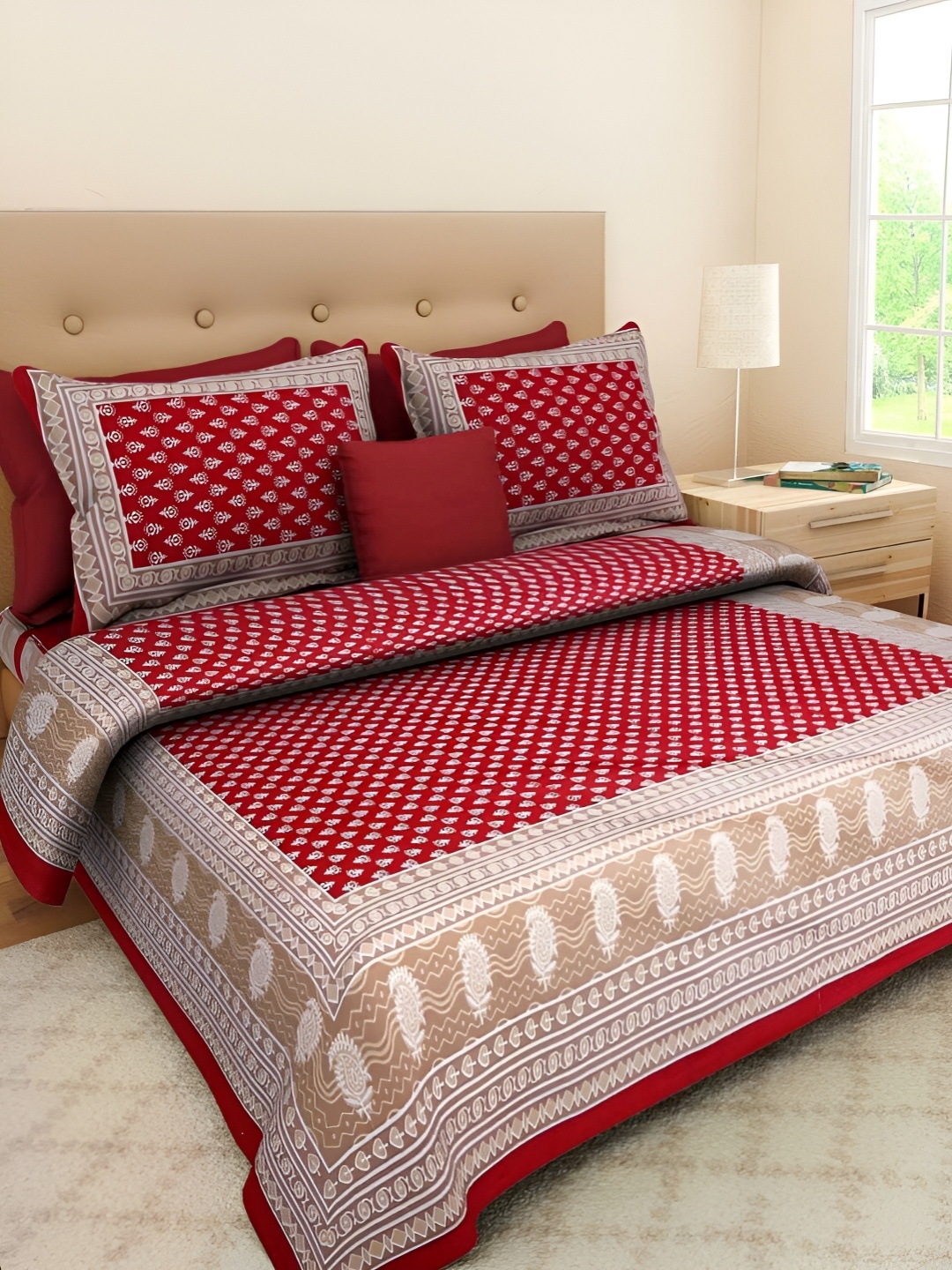 

Sohibe Multicoloured 120 TC King Bedsheet with 1 Pillow Covers, Multi