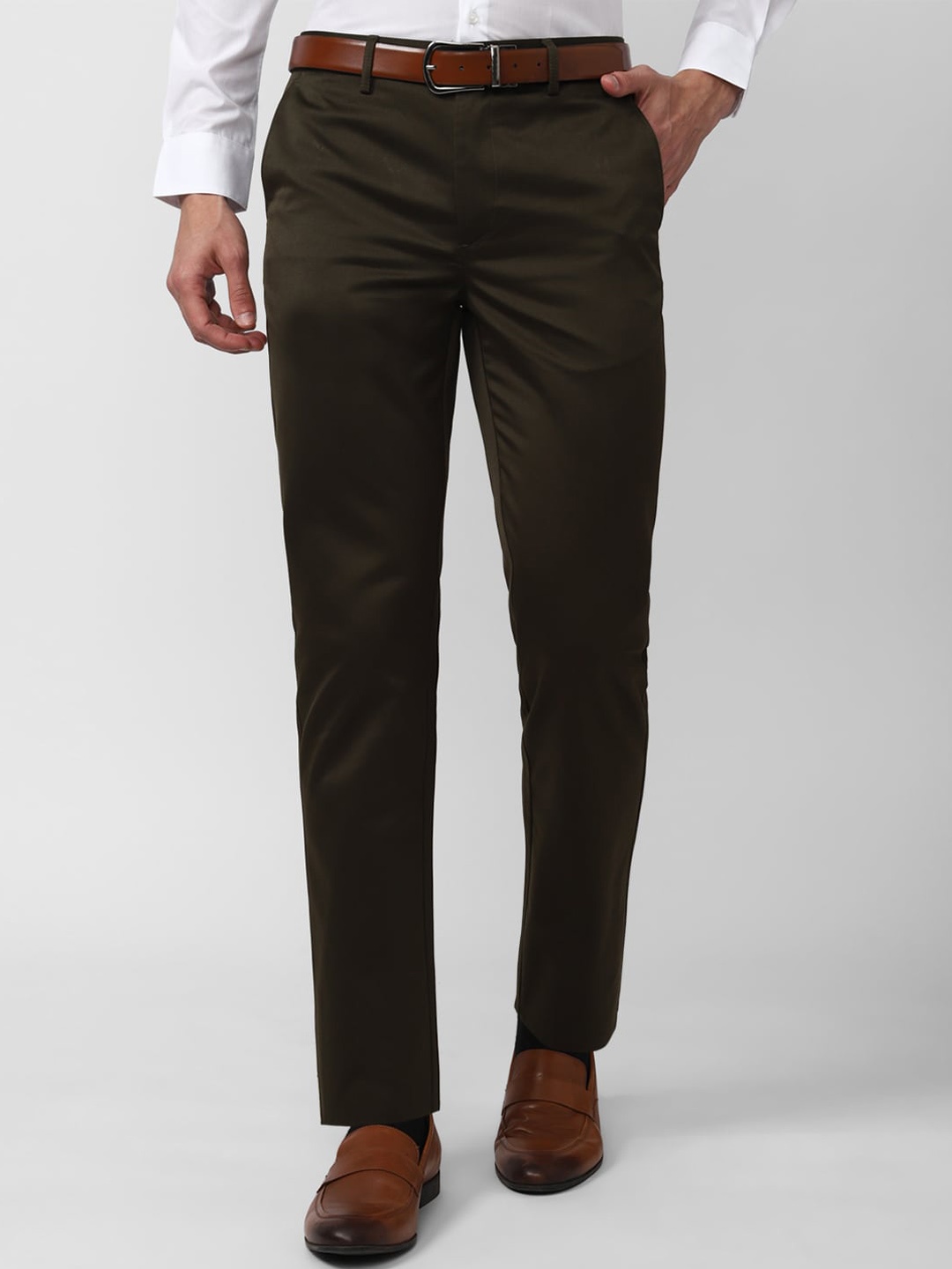 

Peter England Casuals Men Slim Fit Trousers, Brown