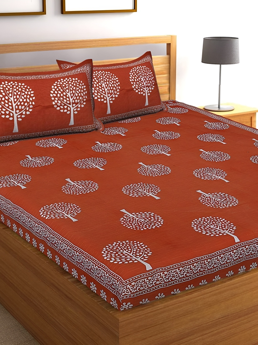 

Sohibe Brown Cotton Bed Covers & 2 Pillow Covers