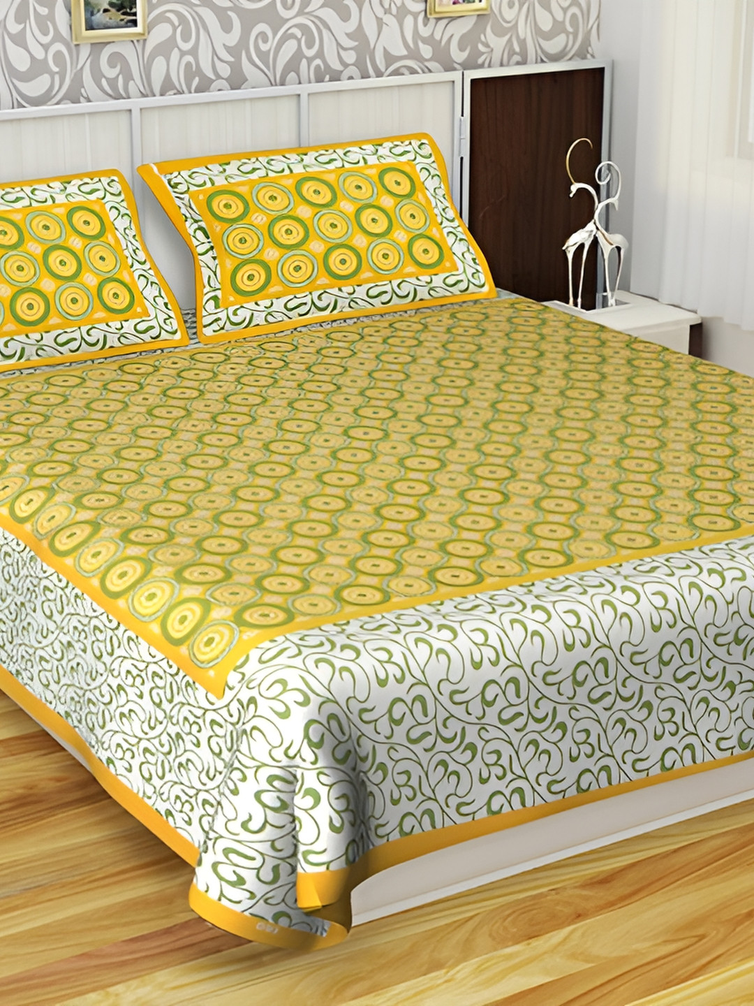 

Sohibe Green Ethnic Motif Printed Pure Cotton Queen Size Bed Cover With Pillow Cover, White