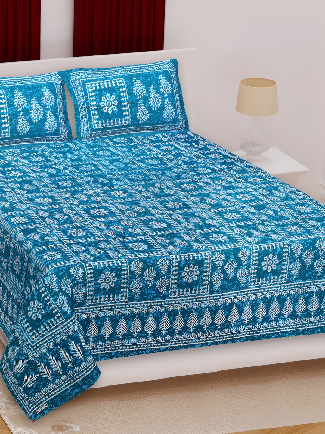 

Sohibe Blue Cotton Bed Covers & 2 Pillow Covers