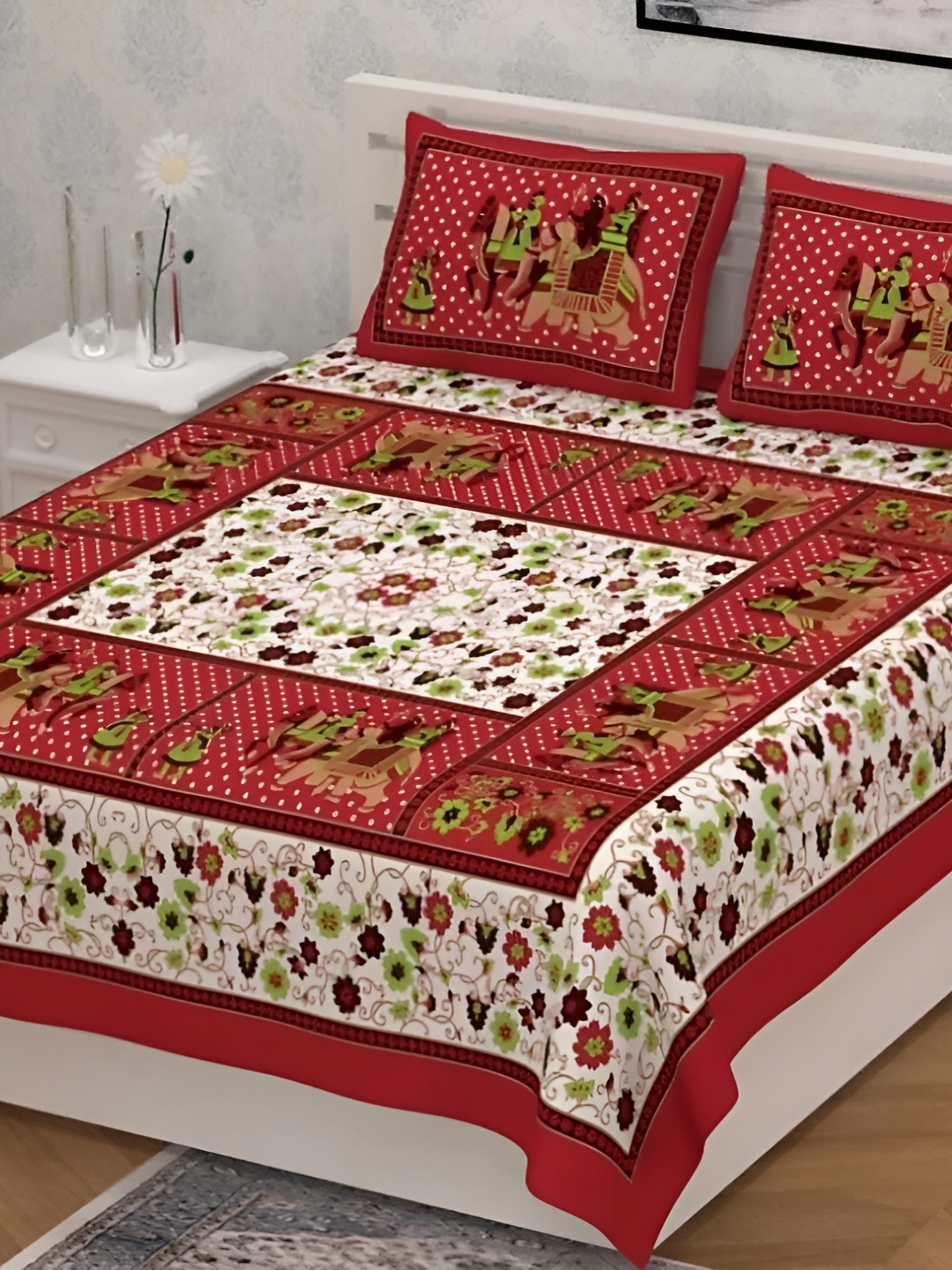

Sohibe Red Ethnic Motif Printed Pure Cotton King Size Bed cover with 2 Pillow covers