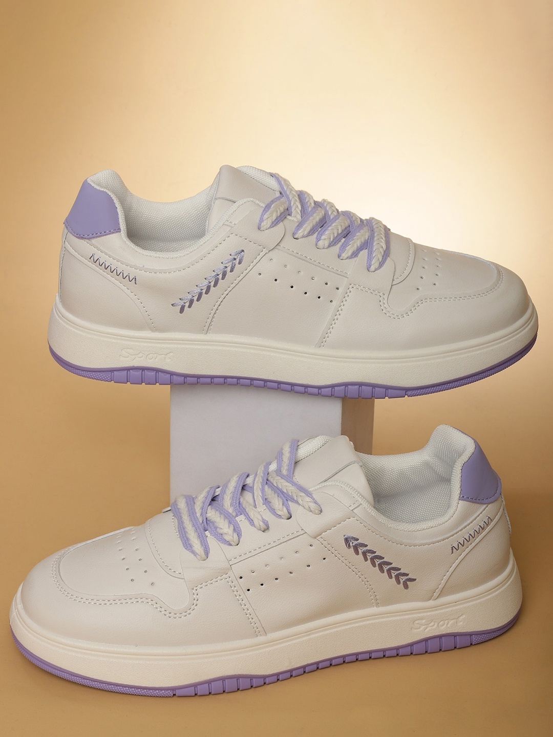

OZZOH Women Perforations PU Sneakers, White