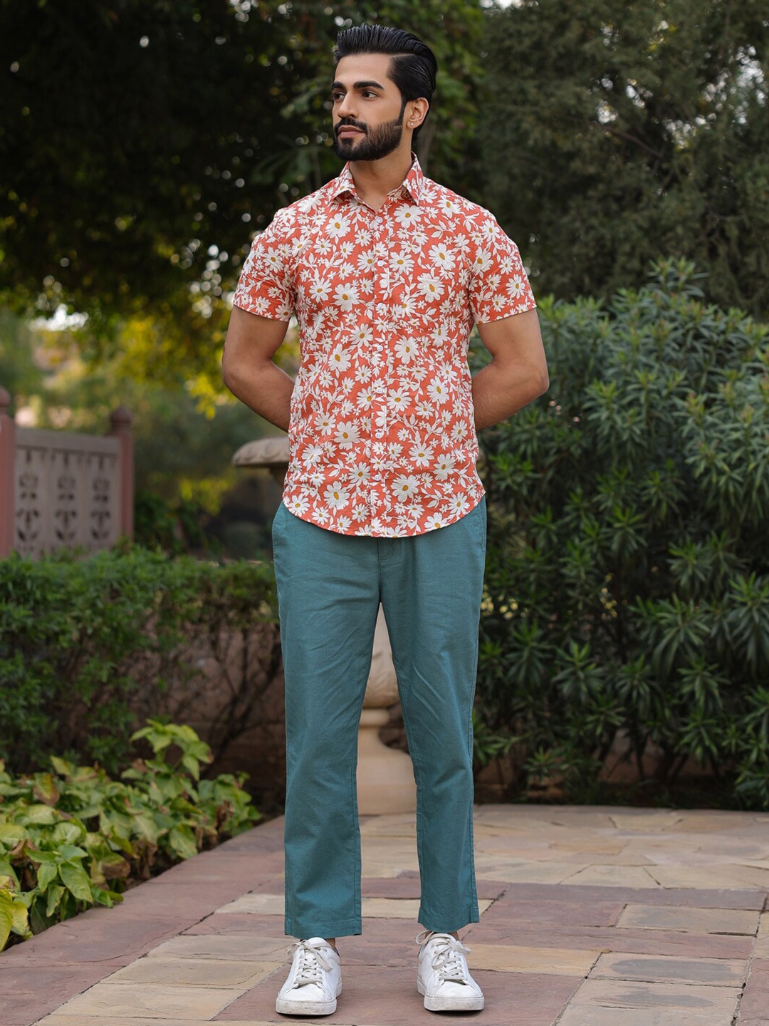

SANSKRUTIHOMES Straight Floral Printed Breathable Cotton Casual Shirt, Orange