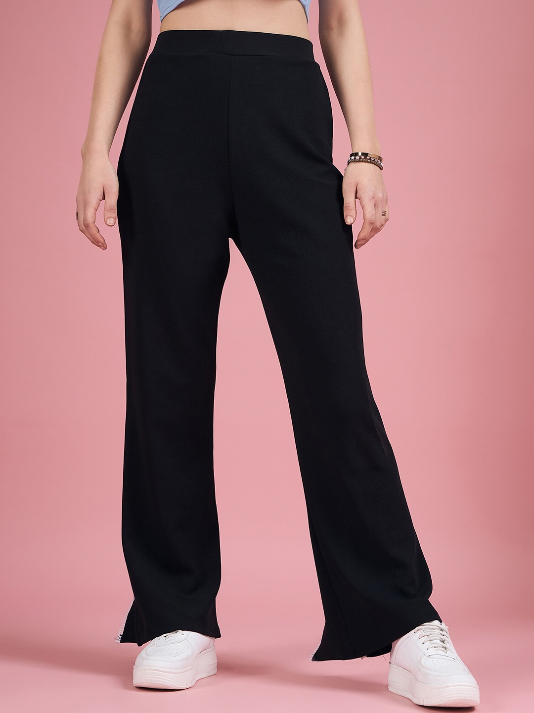 

DressBerry Women Relaxed Straight Fit High-Rise Easy Wash Trousers, Black