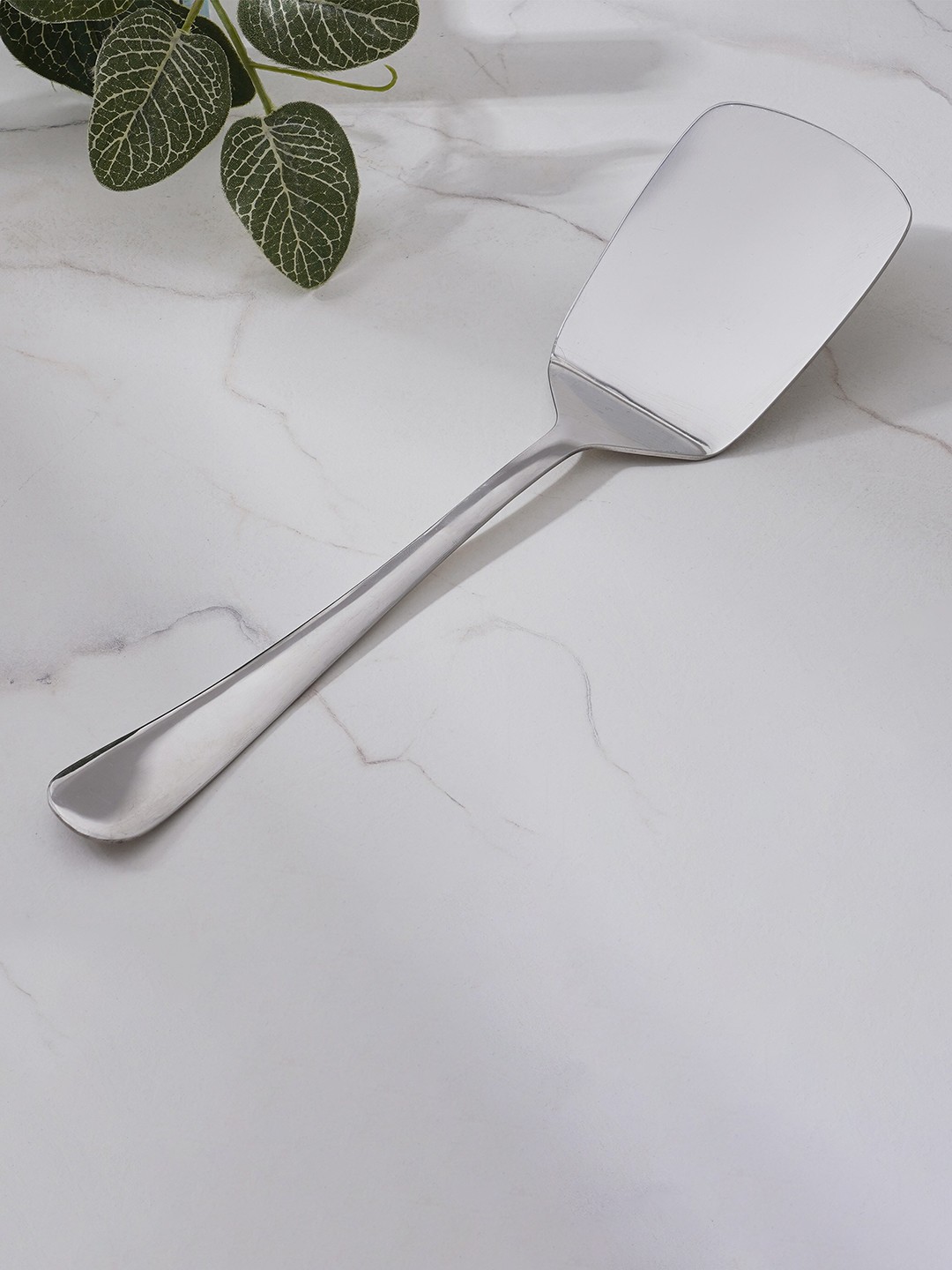 

Home Centre Glister Rosemary Grey Turner, Silver