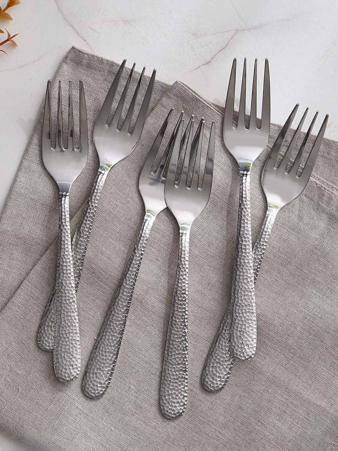 

Home Centre Glister Elke 6-Pcs Grey Fork, Silver
