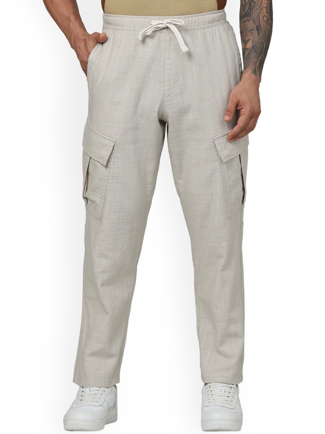 

Celio Men Loose Fit Cotton Cargo Trousers, Beige