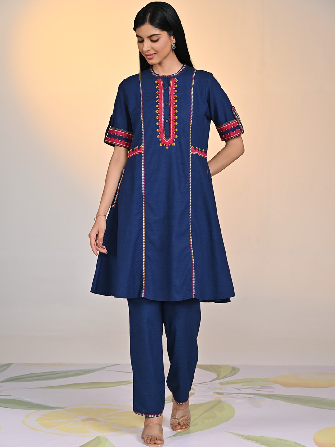 

Lakshita Women Floral Embroidered Regular Kurta with Trousers, Navy blue