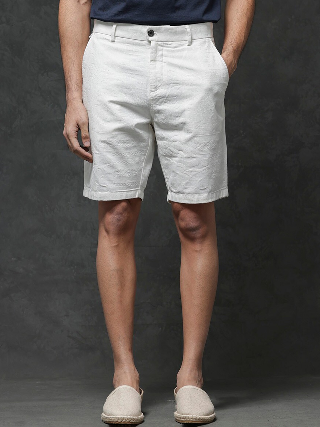 

RARE RABBIT Men Jecky Relaxed Fit Shorts, Off white