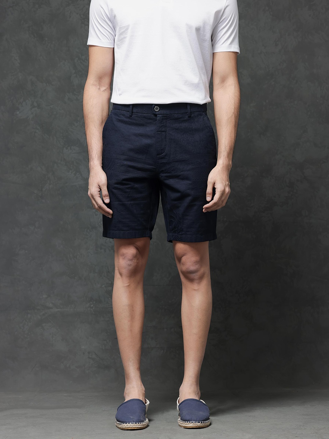 

RARE RABBIT Men Jecky Regular Fit Mid-Rise Cotton Shorts, Navy blue