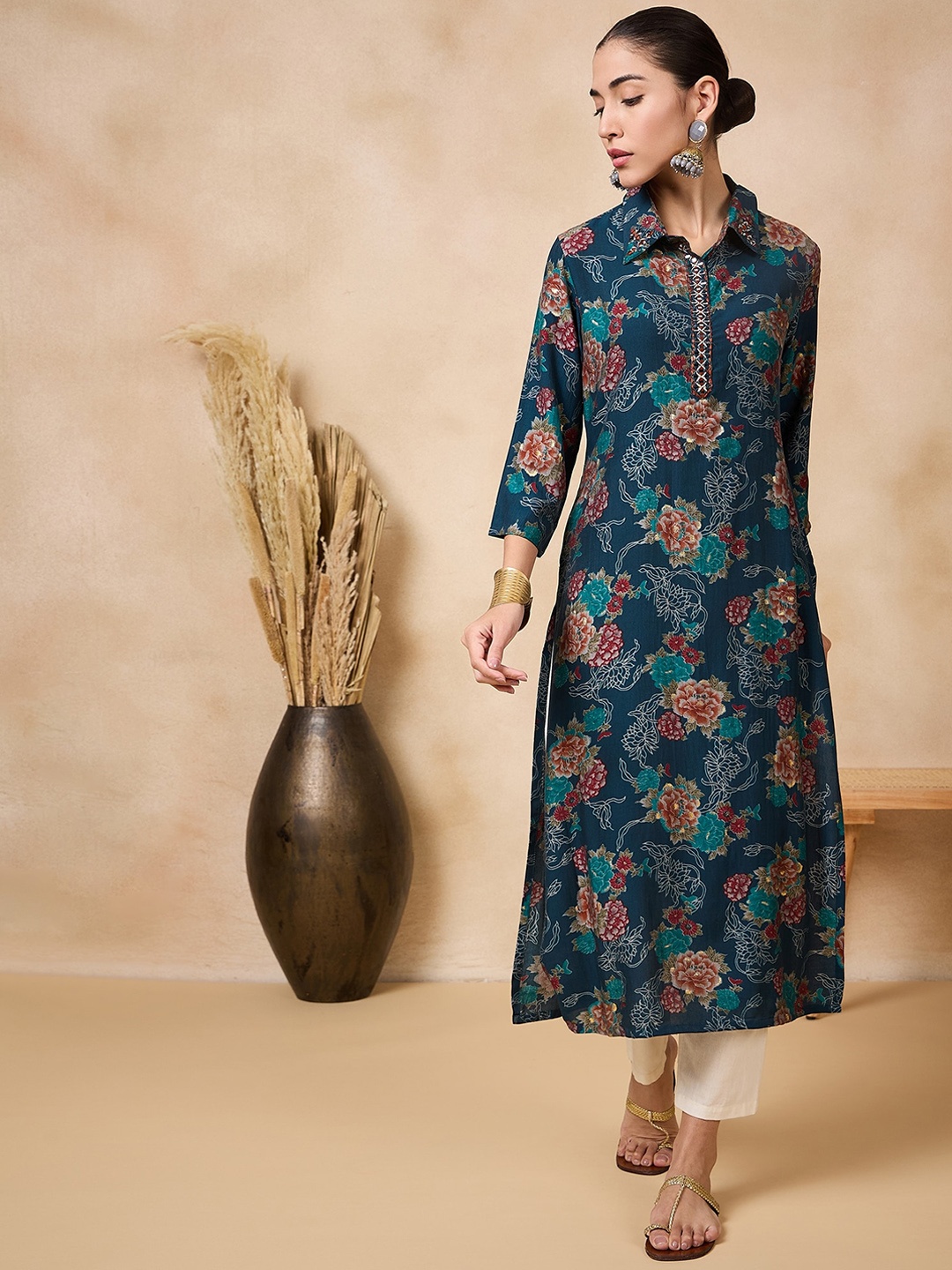 

Anouk Floral Printed Mirror Work Straight Kurta, Teal