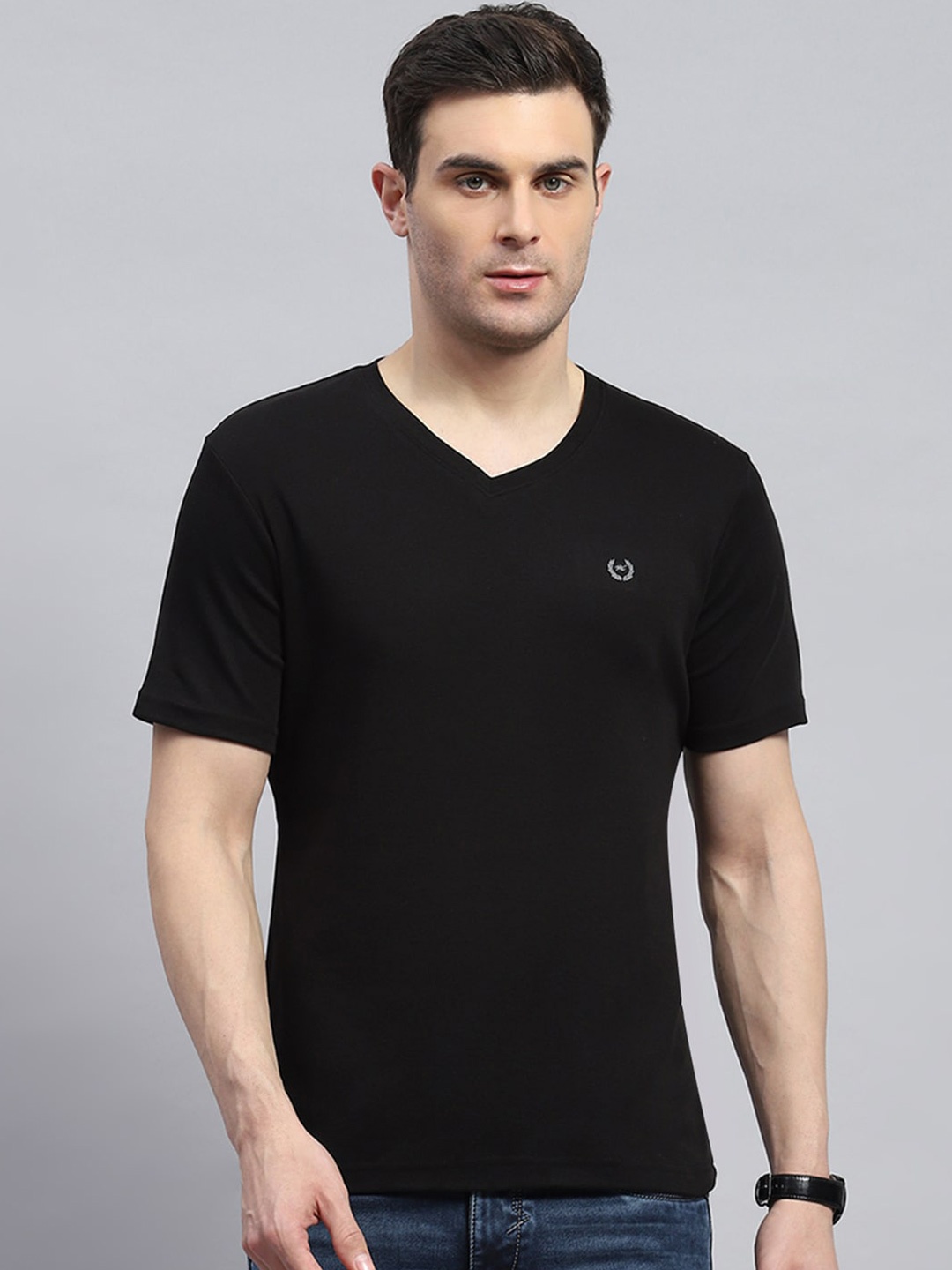 

Monte Carlo V-Neck Knitted Casual T-shirt, Black