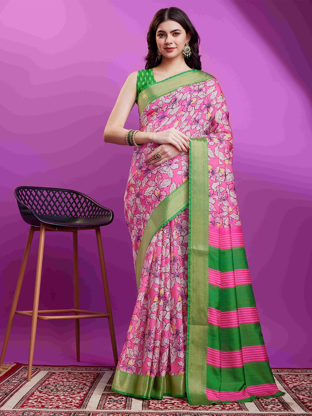 

PHEASANT Floral Printed Zari Saree, Pink