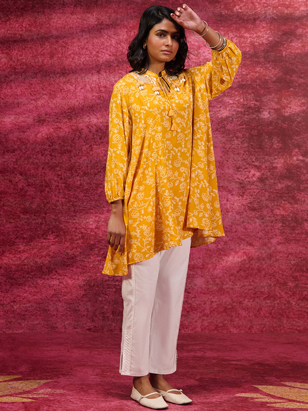 

Lakshita Floral Print Tie-Up Neck Longline Regular Top, Yellow