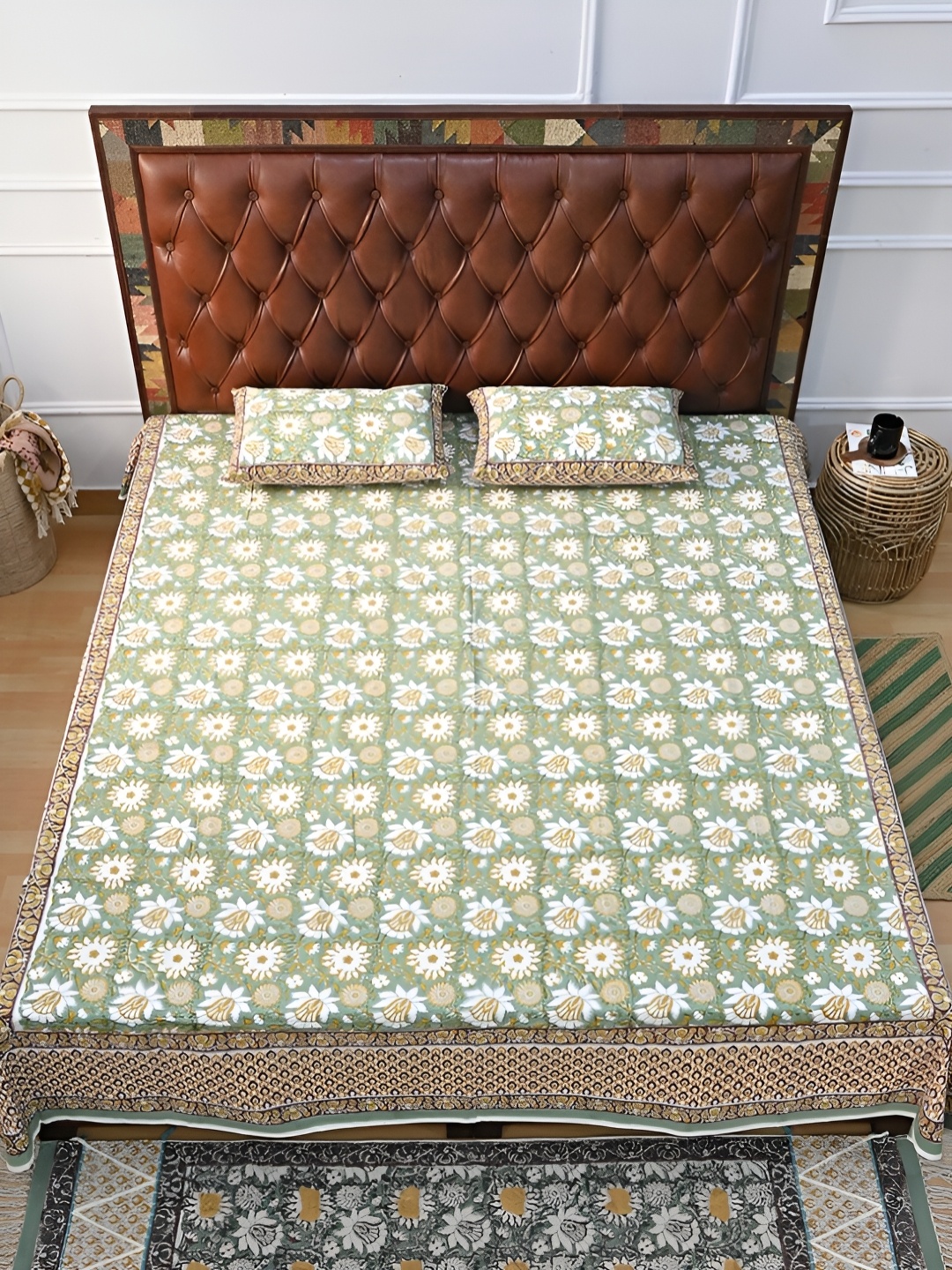 

Art Avenue Green & Mustard Floral 120 TC Cotton Queen Bedsheet with 2 Pillow Covers