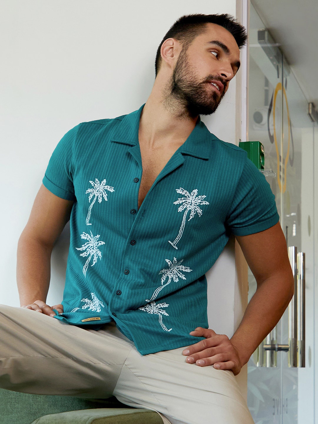 

Campus Sutra Palm Tree Knit Shirt, Blue