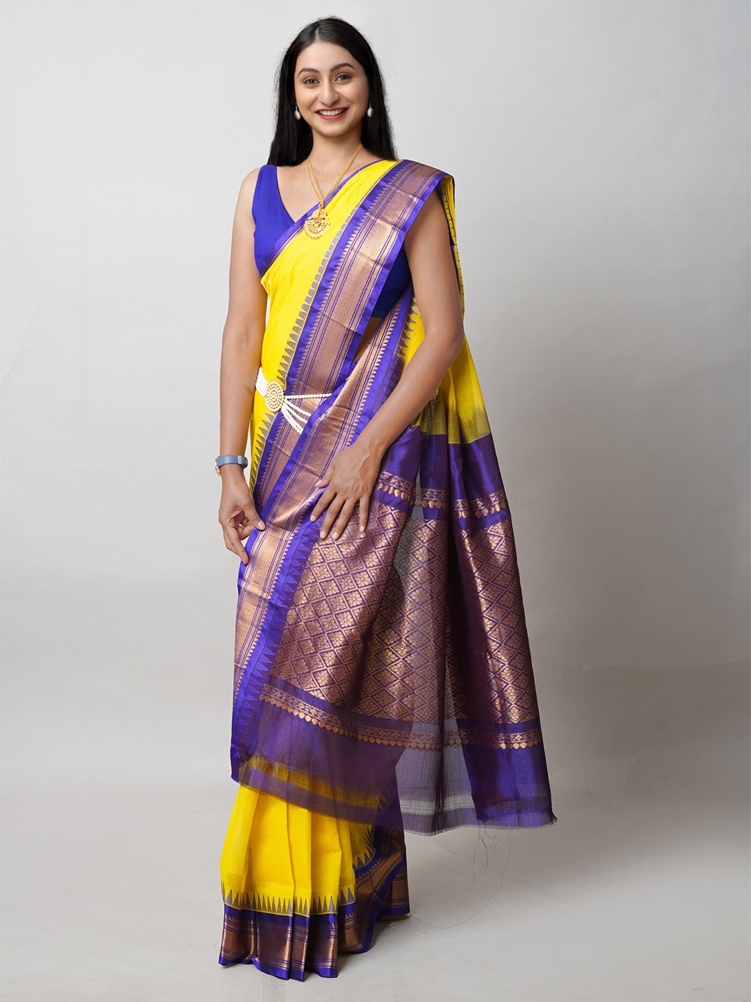 

Unnati Silks Zari Pure Cotton Handloom Gadwal Saree, Yellow