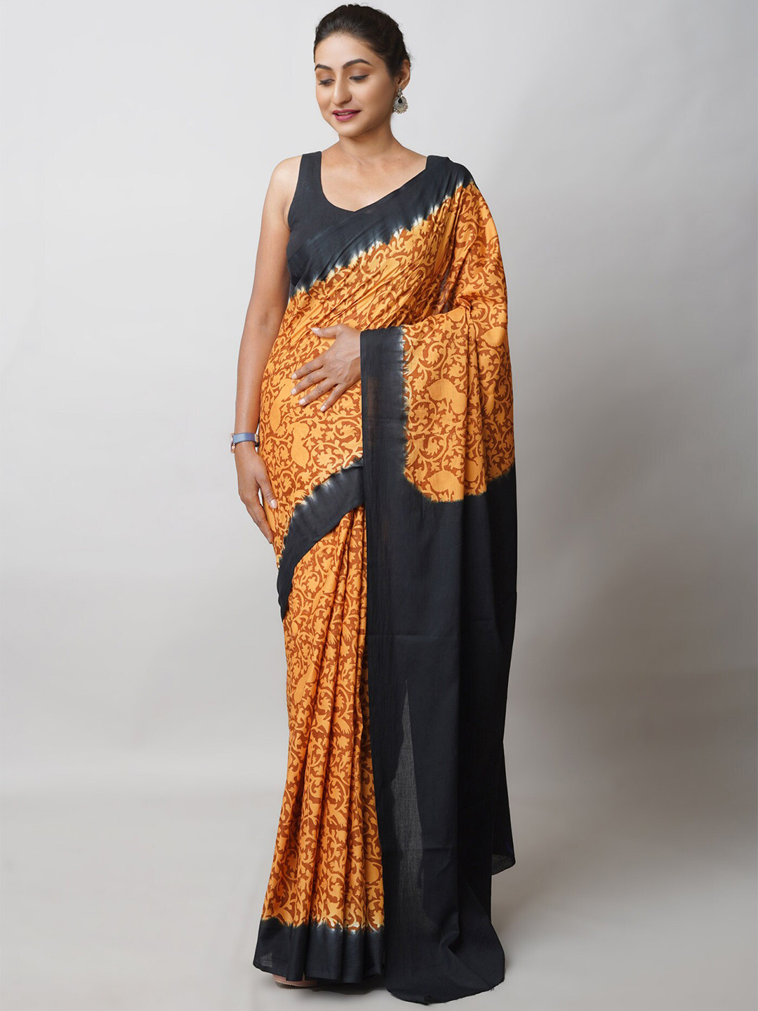 

Unnati Silks Floral Pure Cotton Handloom Block Print Saree, Orange