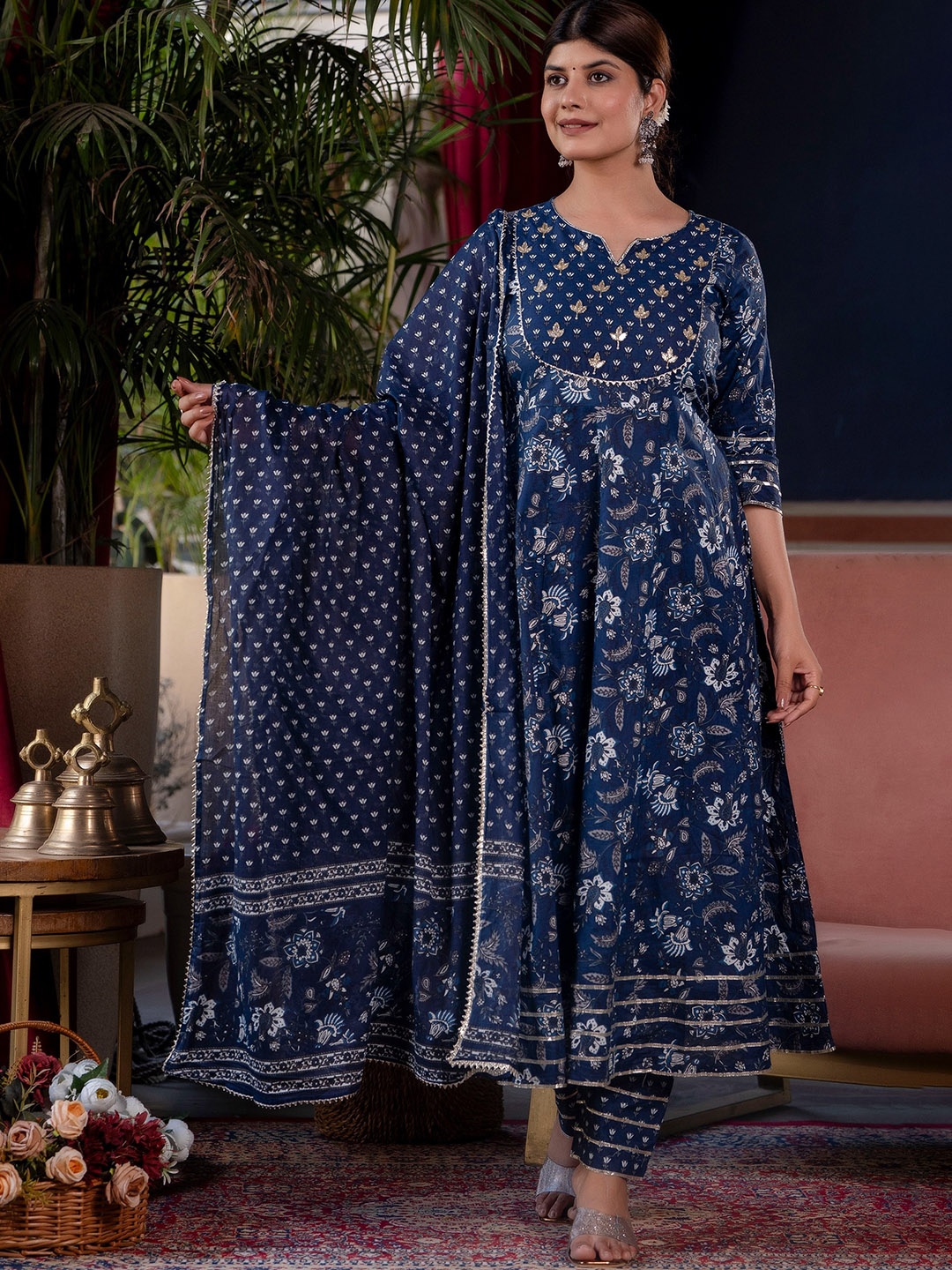 

CELEBRAVO Floral Printed Gotta Patti Pure Cotton Kurta with Trousers & Dupatta, Blue