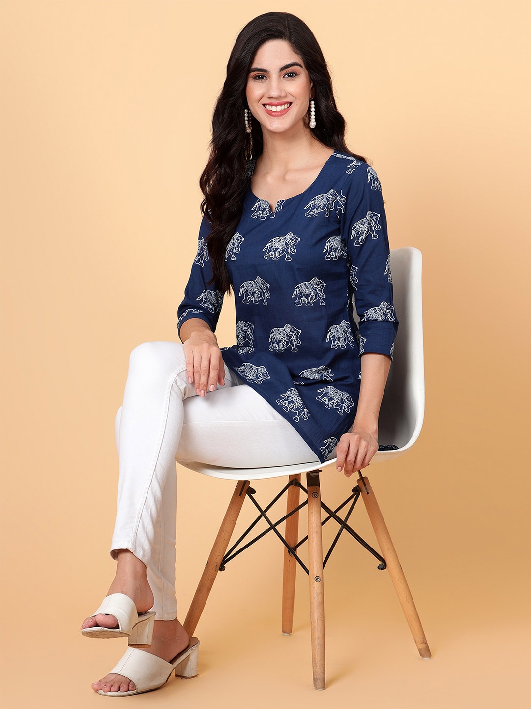 

Bani Women Ethnic Motifs Printed Pure Cotton Straight Kurti, Navy blue