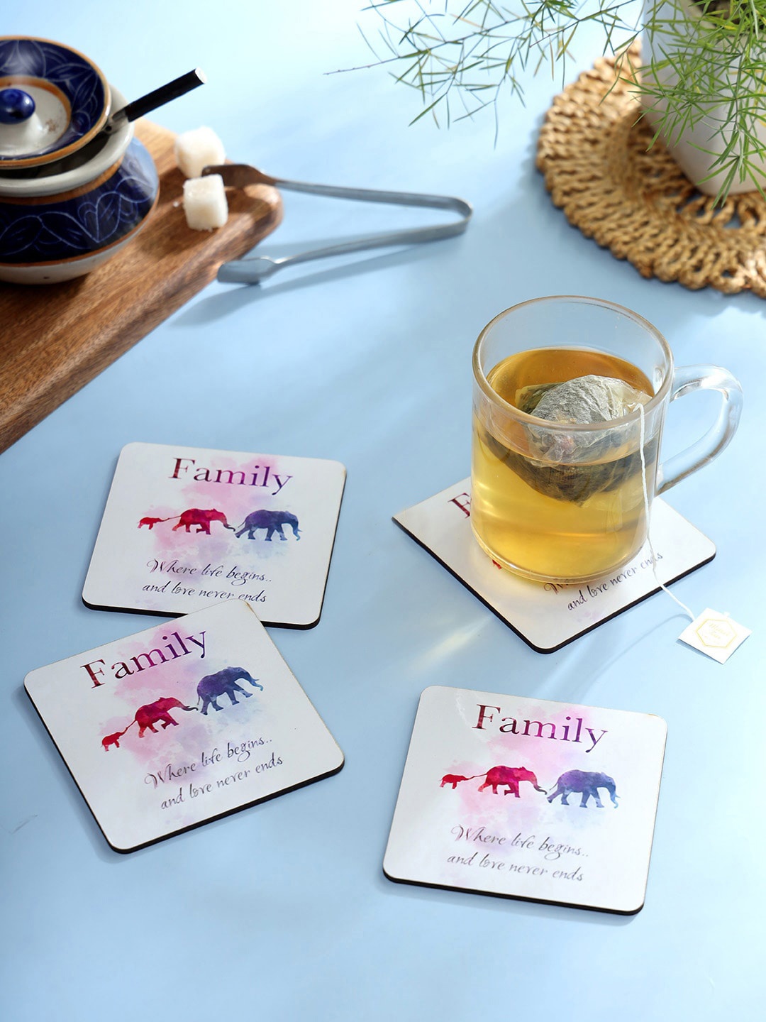 

DULI White & Blue 4 Pieces Printed Coasters