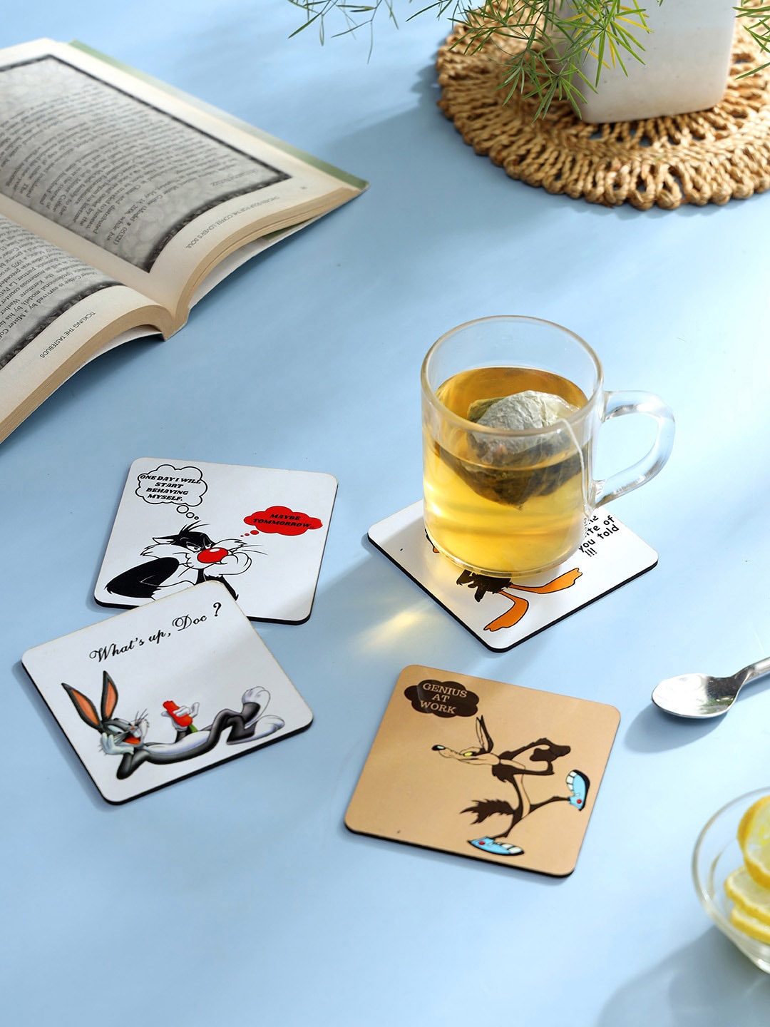 

DULI White & Black 4 Pieces Printed Coasters
