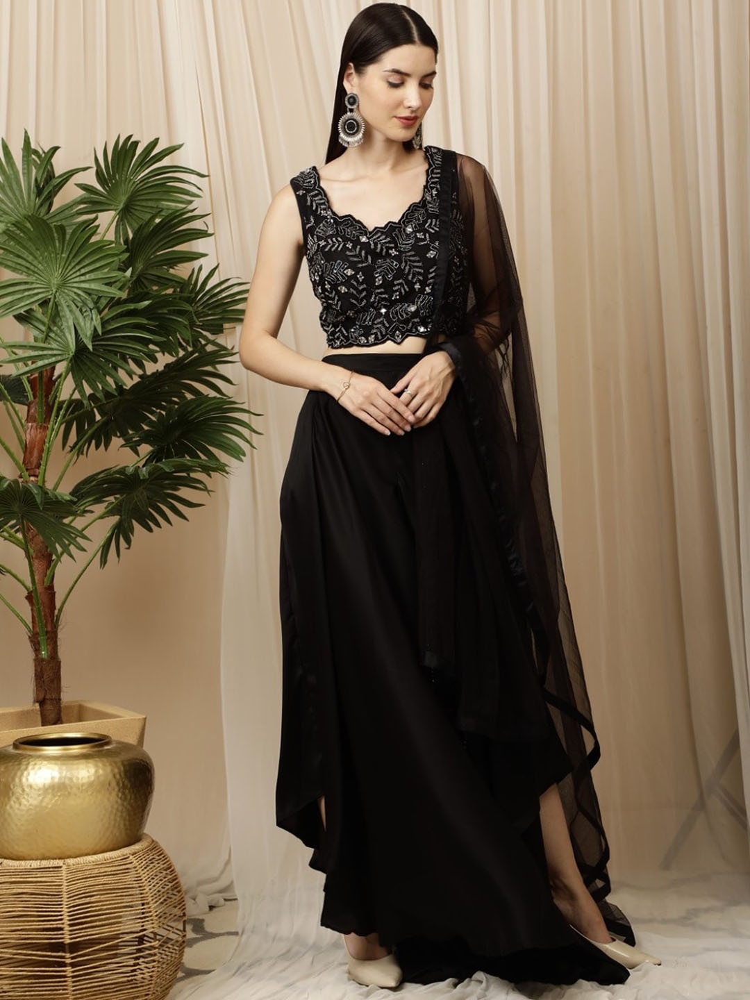 

Laalzari Crop Top With Wide High Low Palazzo And Attached Dupatta, Black