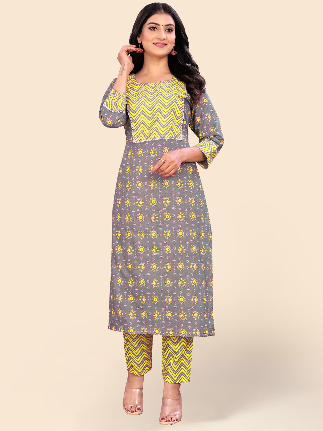 

Meena Bazaar Ethnic Motifs Printed Round Neck Regular Kurta with Trousers, Grey
