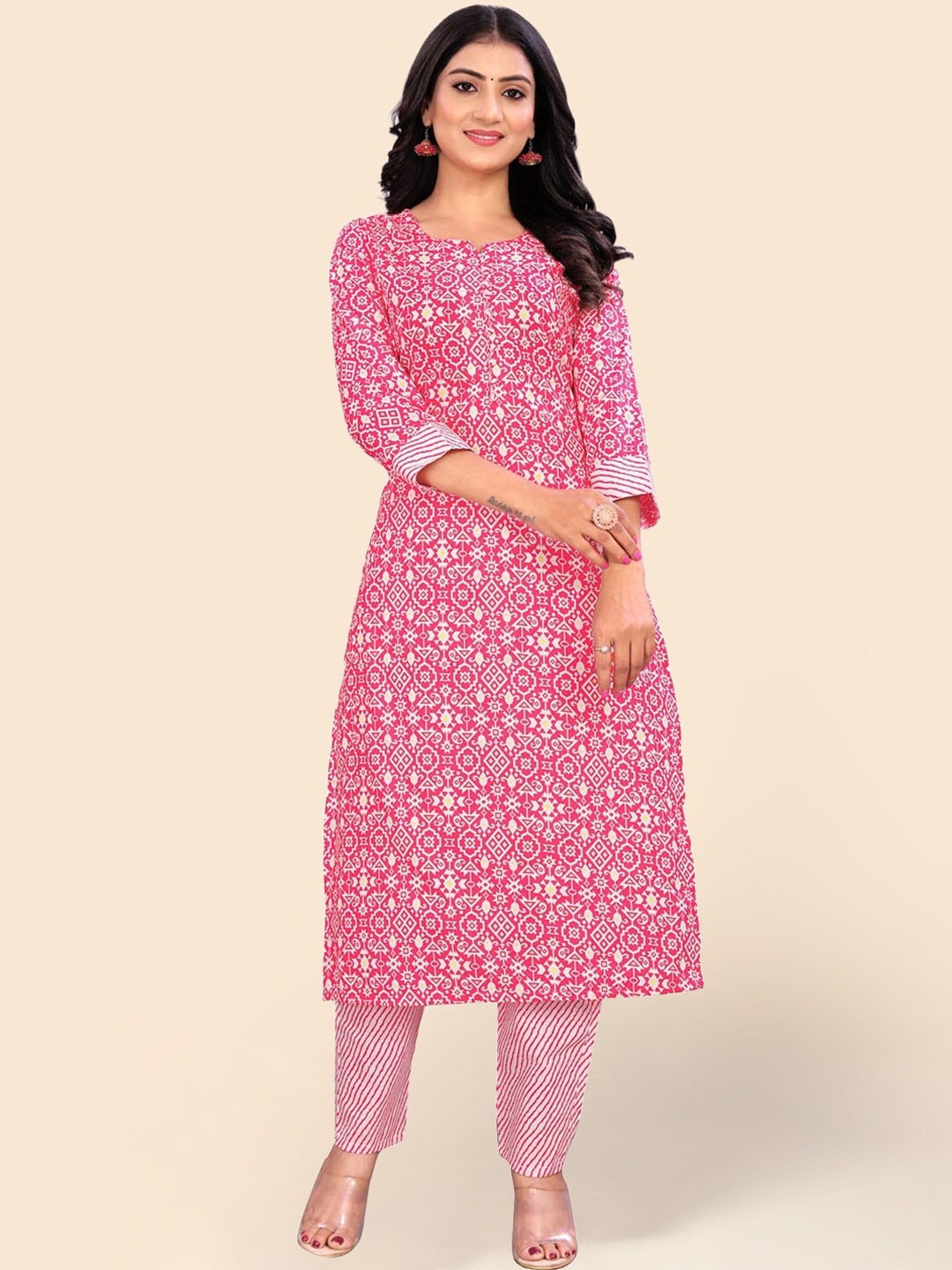 

Meena Bazaar Ethnic Motifs Printed Kurta with Trousers, Pink