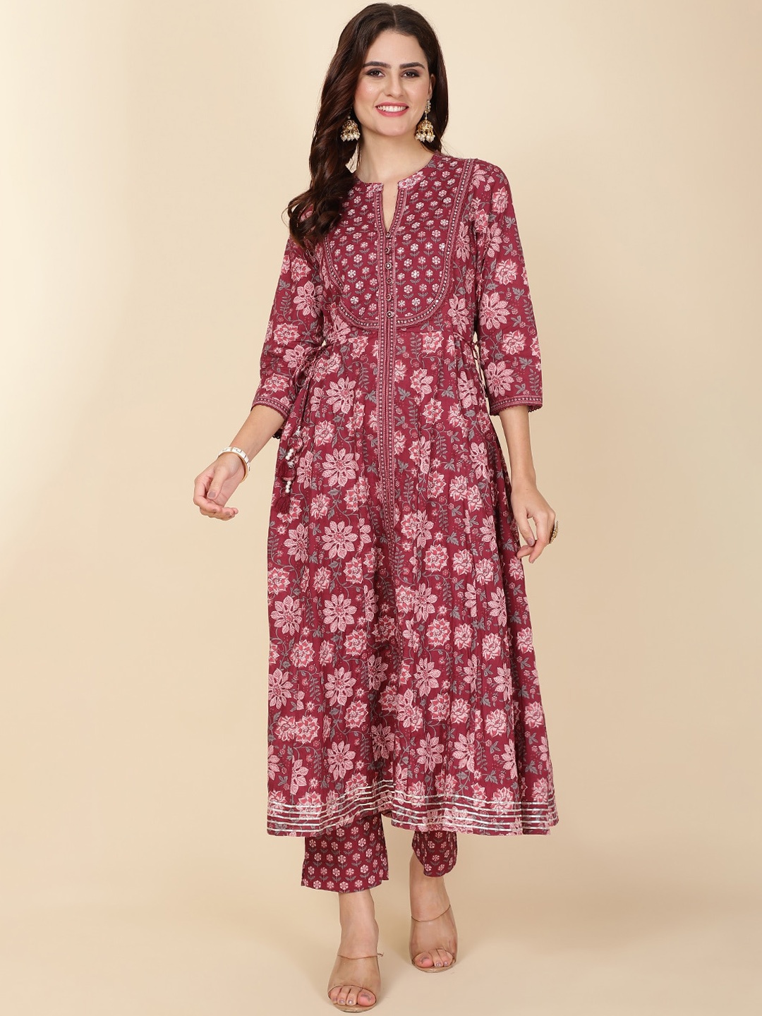 

Meena Bazaar Floral Printed Mandarin Collar Regular Kurta with Trousers, Burgundy