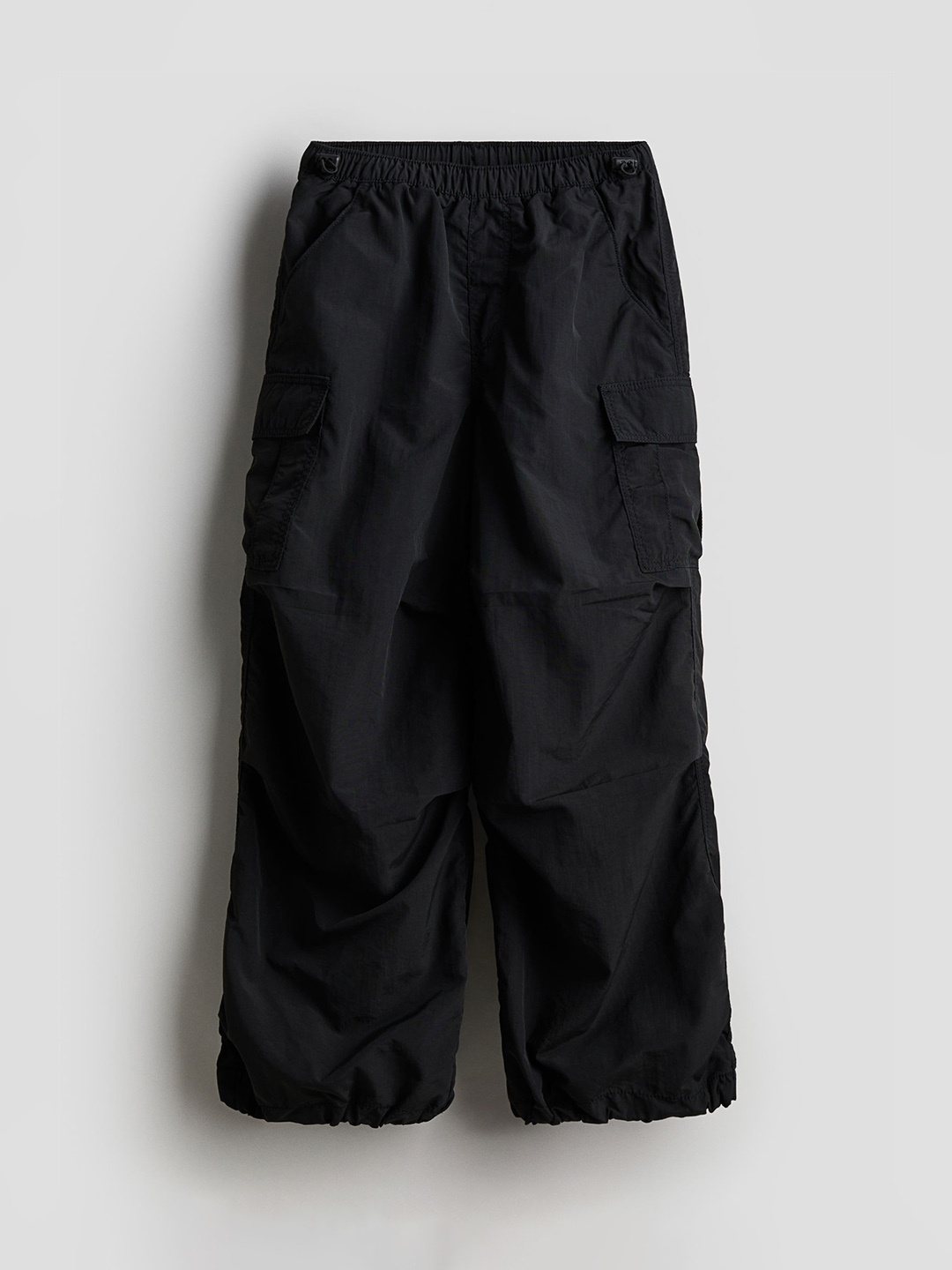 

H&M Girls Mid-Rise Parachute Trousers, Black