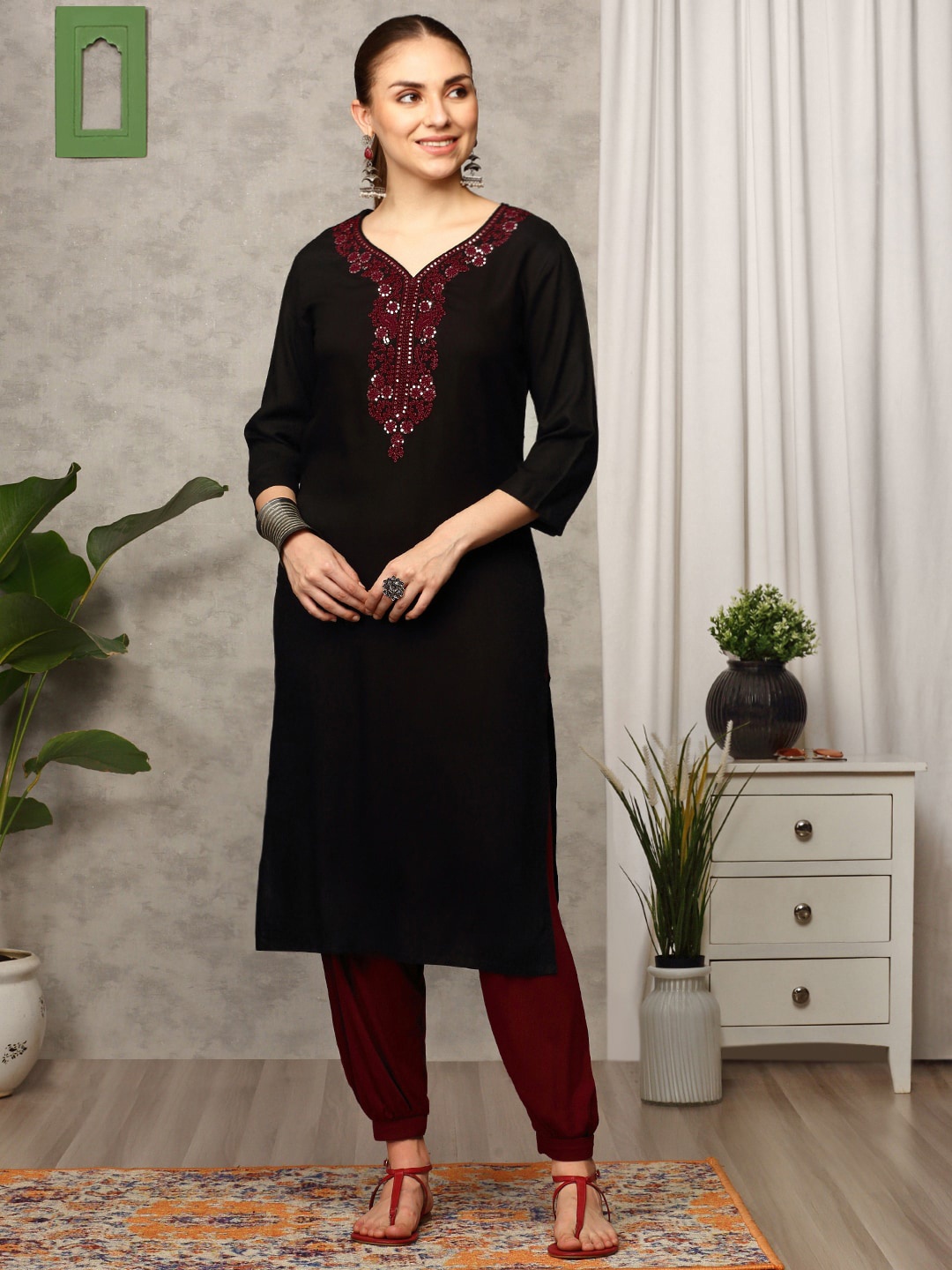 

Anubhutee Floral Yoke Design Thread Work Cotton Kurta, Black