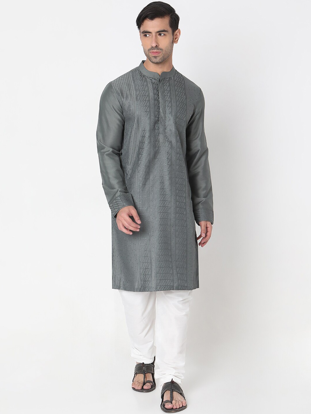 

Ethnicity Geometric Embroidered Sequinned Mandarin Collar Straight Kurta, Grey