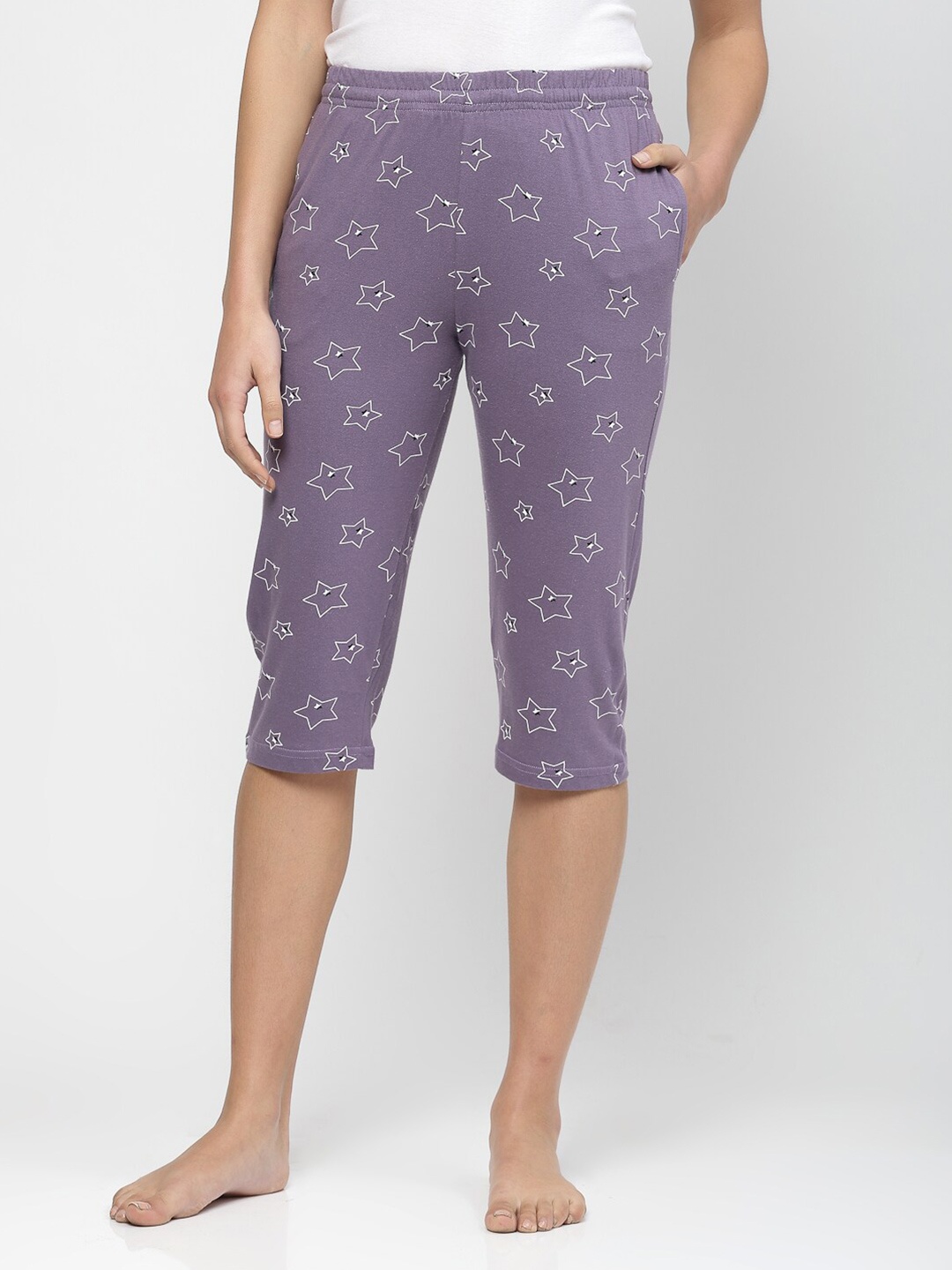 

Floret Women Mid-Rise Printed Cotton Capri, Purple