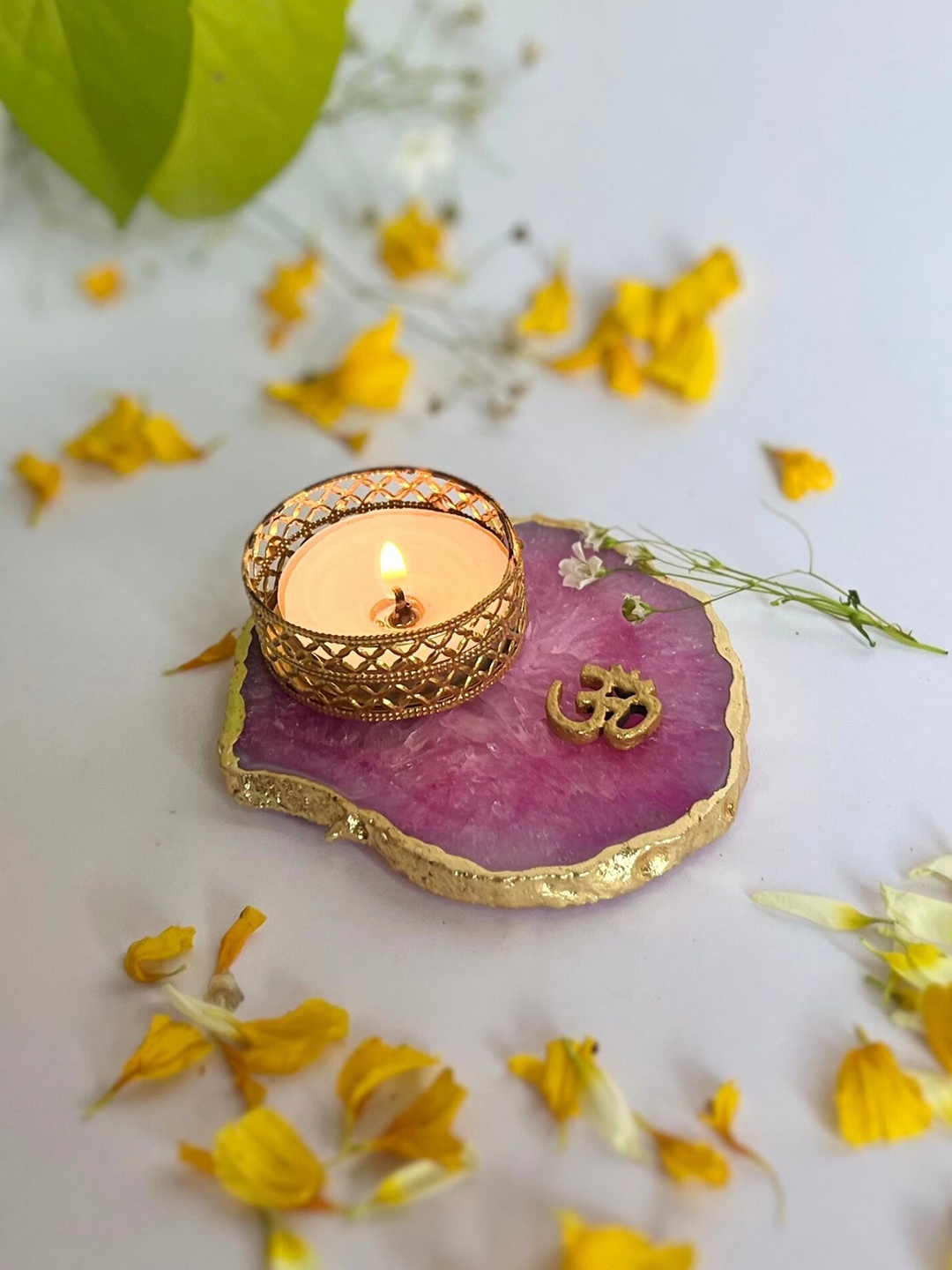 

HOMEARTE Pink and GoldToned Tea Light Candle Holder