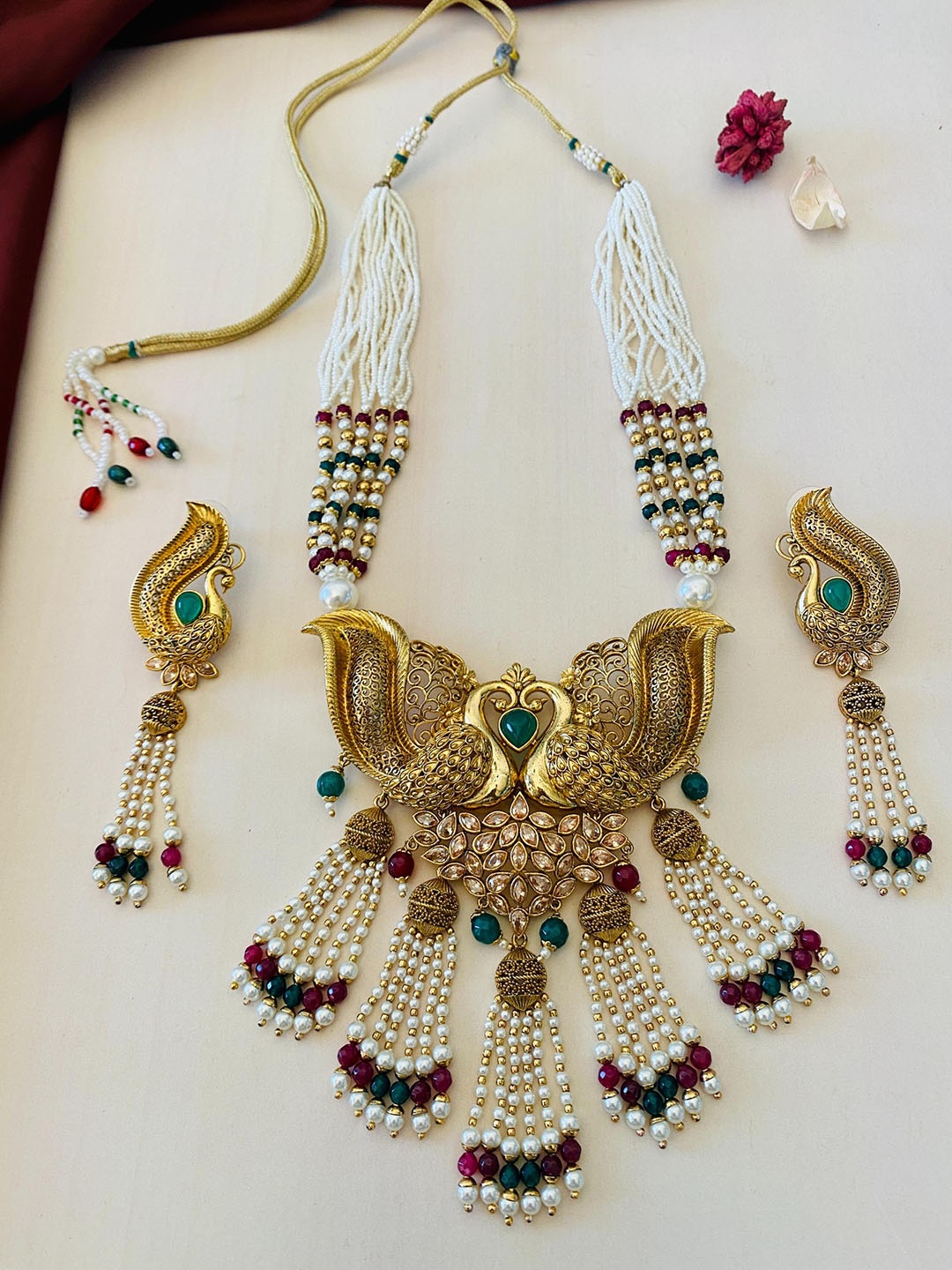 

ABDESIGNS Gold-Plated Stone-Studded & Pearl-Beaded Jewellery Set