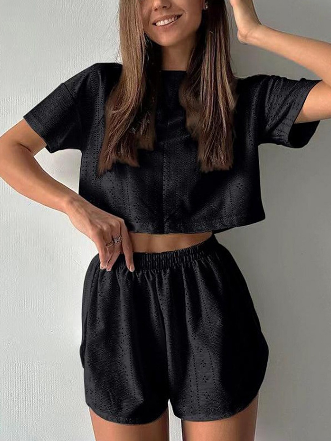 

LULU & SKY Self Design Crop Top With Shorts, Black